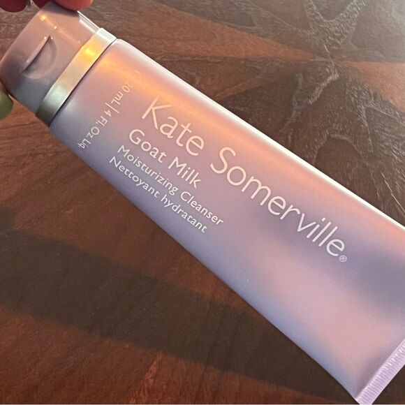 NIB Kate Somerville Goat Milk Moisturizing Cleanser 4 Fl Oz Sealed - Picture 1 of 8